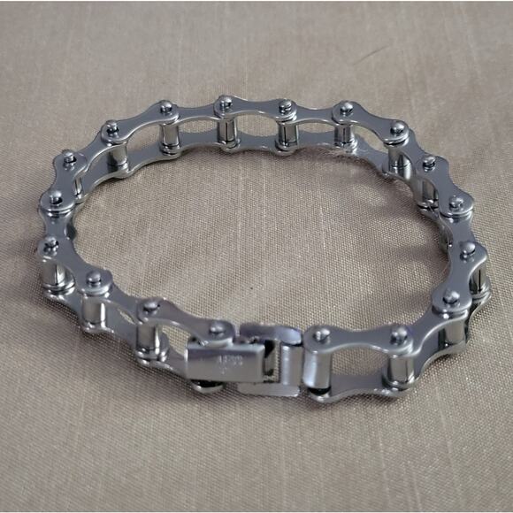 Stainless steel bike chain bracelet - Picture 1 of 2